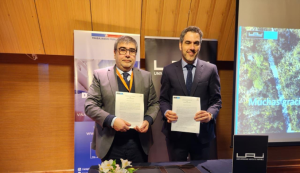 Hospital Dr. Gustavo Fricke y Universidad Adolfo Ibañez firman convenio marco para impulsar la innovación en salud pública